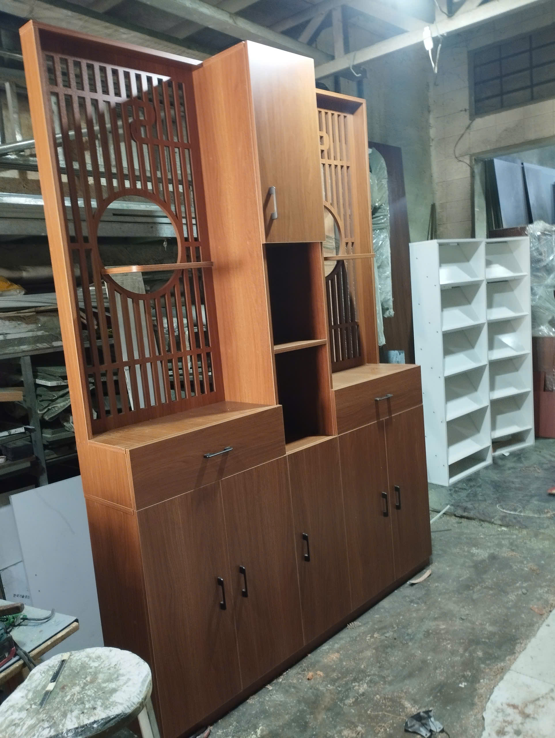 Vách ngăn phòng khách và nhà bếp