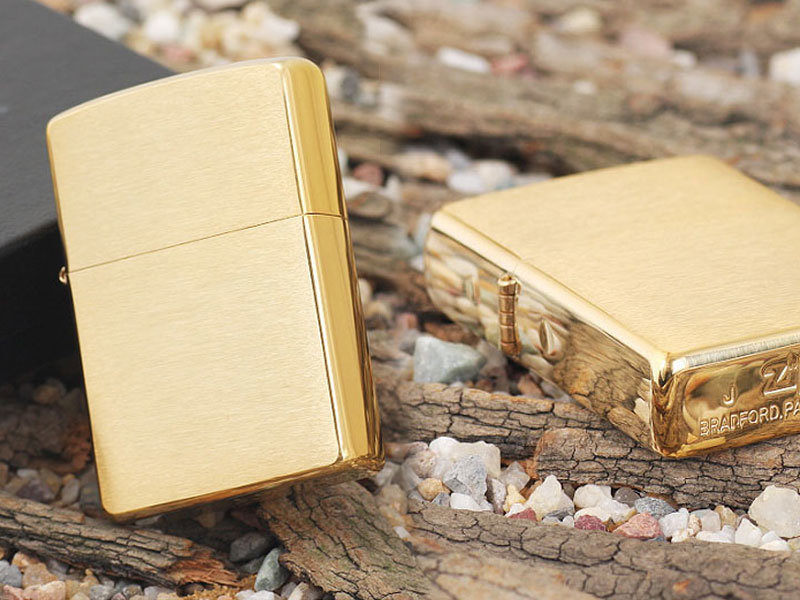 Lý do nam giới nên xài bật lửa Zippo