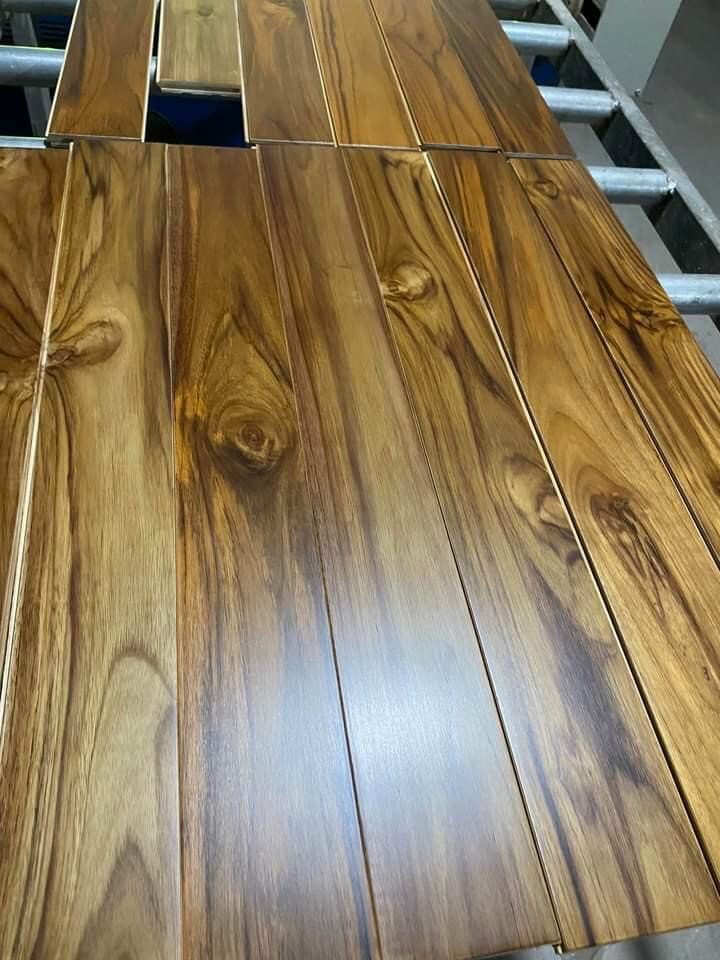 CÔNG NGHỆ SƠN UV VÀ ỨNG DỤNG TRONG SẢN XUẤT VÁN SÀN GỖ TỰ NHIÊN