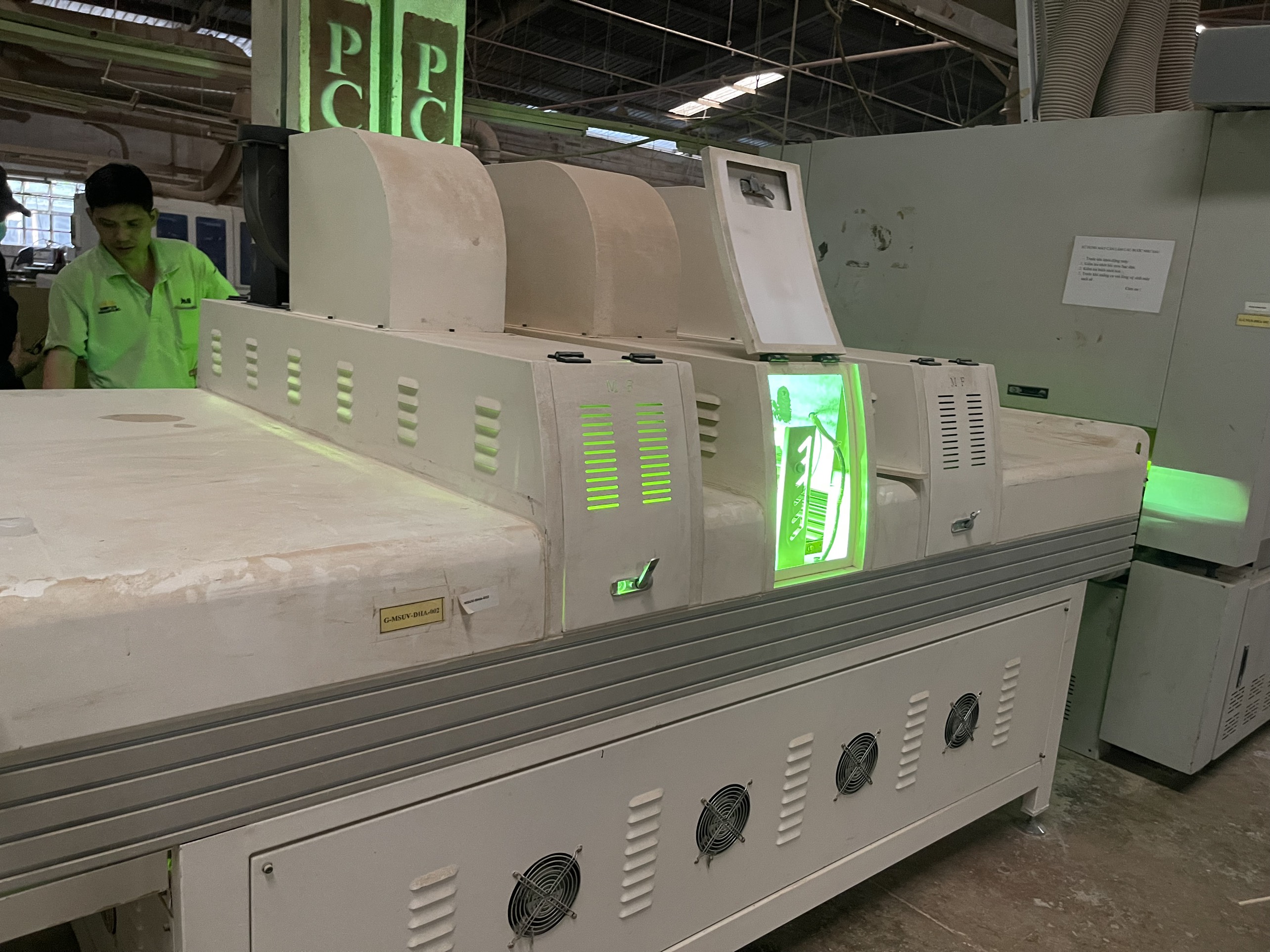 Các Lưu Ý Trong Bảo Dưỡng và Vận Hành Hệ Thống Sấy UV Công Nghiệp