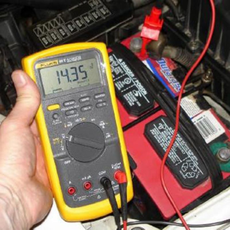 Phân biệt ắc quy khô, ắc quy nước - Nên sử dụng loại nào?