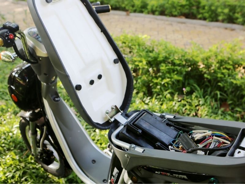 Hướng dẫn bảo quản ắc quy xe đạp điện đúng cách đơn giản
