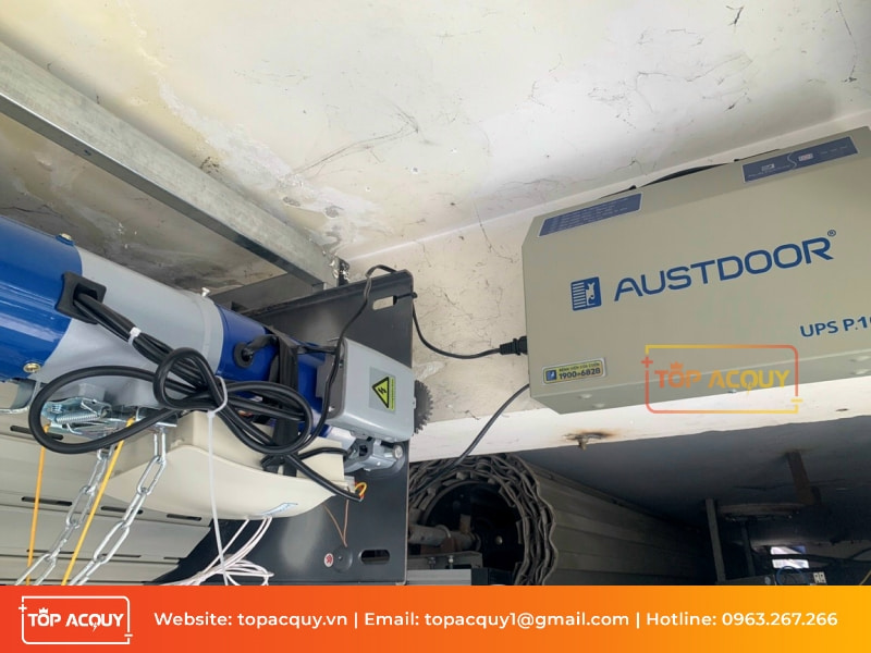 Giá bình lưu điện cửa cuốn & Cấu tạo và nguyên lý hoạt động