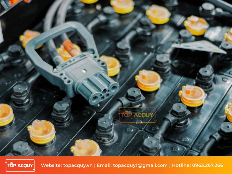 Cách sửa chữa, phục hồi ắc quy xe nâng điện tốt nhất