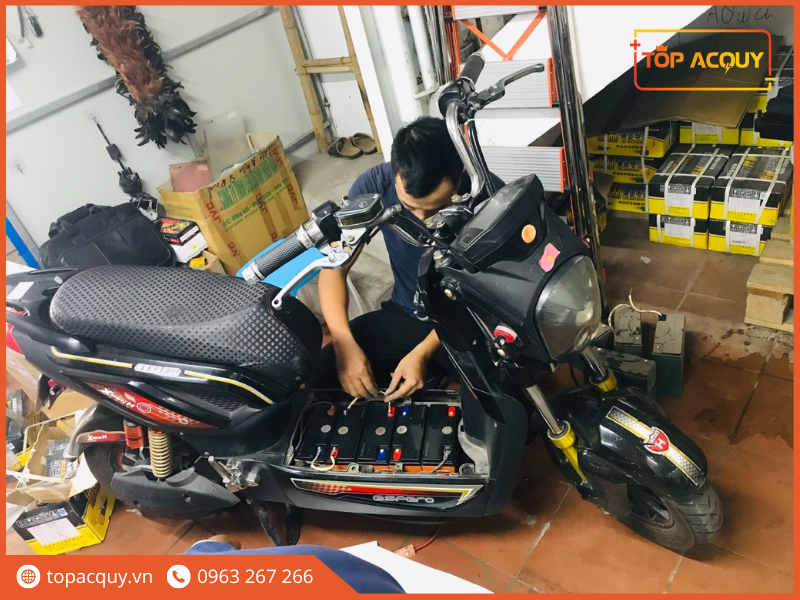 ắc quy 12V 20Ah