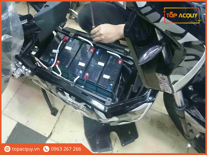 Bình ắc quy 12V 45Ah có điện áp ổn định trong quá trình xả