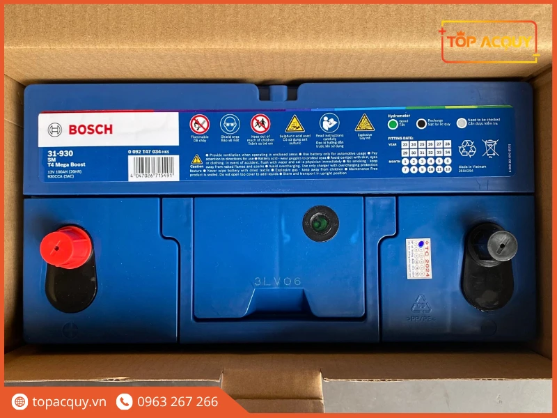 Cận cảnh mặt trên bình ắc quy tải nặng Bosch 31-930 chính hãng