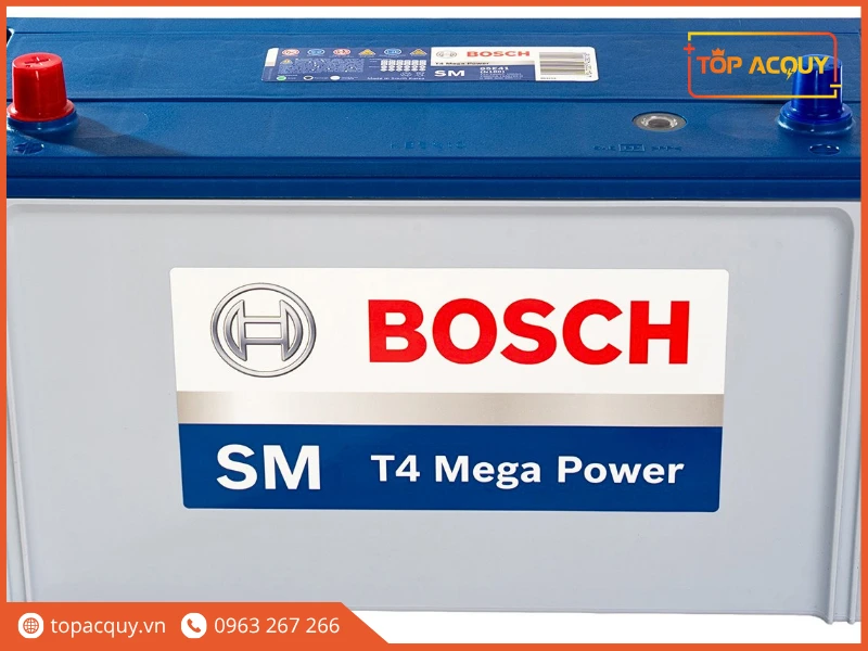 Mặt trước bình ắc quy thương mại Bosch SM T4 Mega Power