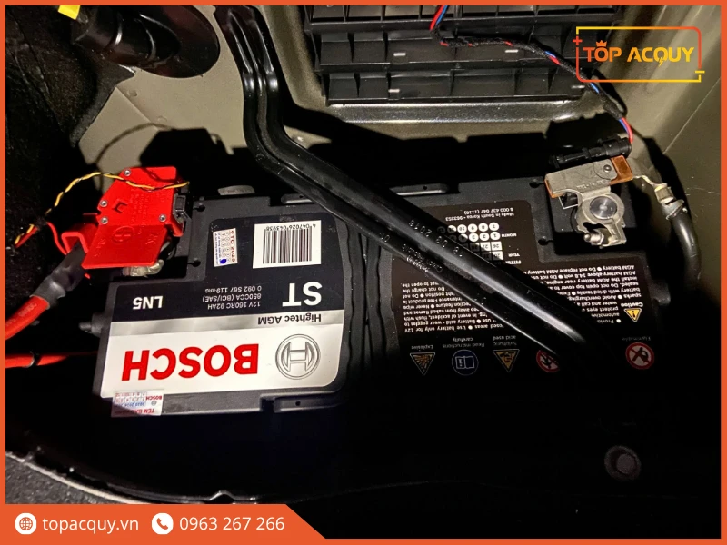 Bình ắc quy Bosch AGM LN5 92Ah lắp đặt hoàn thiện trên xe