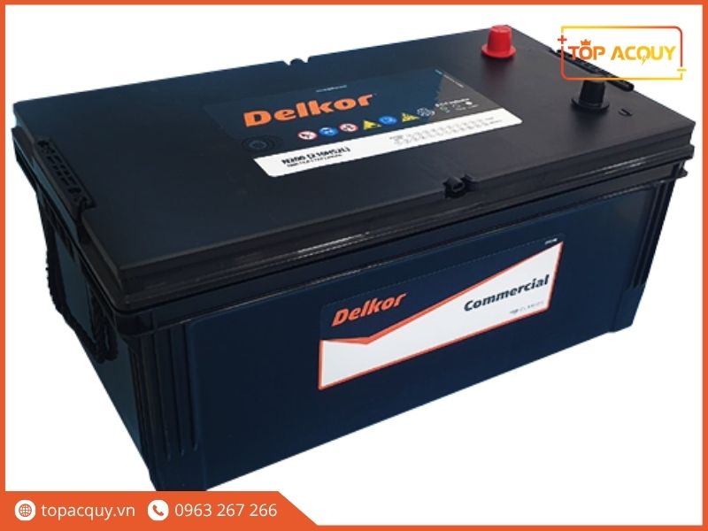 Bình ắc quy Delkor 200Ah N200 mã 210H52L sở hữu dòng khởi động mạnh mẽ, tích hợp mắt thần S.O.C tiện lợi kiểm tra dung lượng