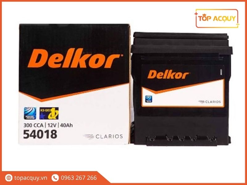 Trọn bộ ắc quy Delkor DIN 40Ah 54018 L nguyên đai nguyên kiện cùng vỏ hộp bảo vệ từ Clarios