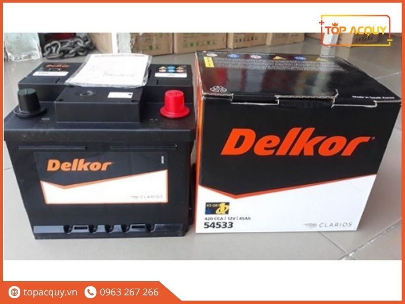 Trọn bộ sản phẩm ắc quy Delkor 45Ah mã 54533 (L) mới 100% bao gồm vỏ bình đen và hộp đựng carton&nbsp;