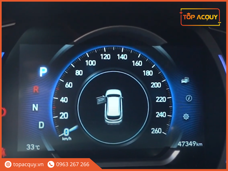 thay ắc quy xe Hyundai