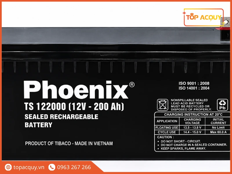 Mặt trước bình Phoenix TS122000 12V 200Ah chuẩn cọc ren âm T18