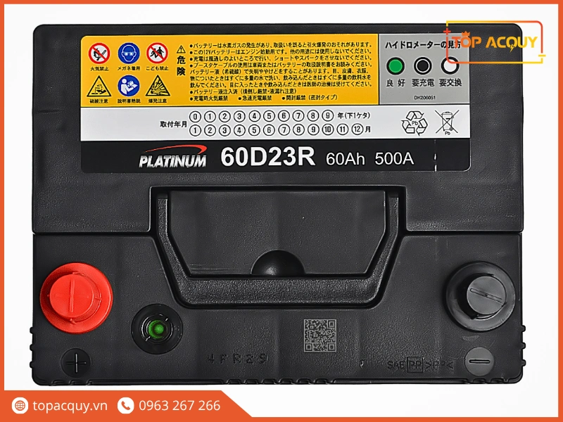 Mặt trên nắp bình Platinum 60D23R hiển thị mắt thần quang học và cấu trúc bố trí cọc Phải