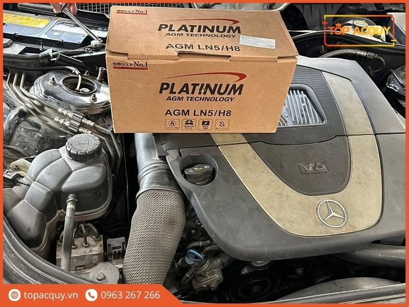 Thực tế bình ắc quy Platinum AGM LN5 H8 tương thích tuyệt đối cho khoang máy xe Mercedes V6