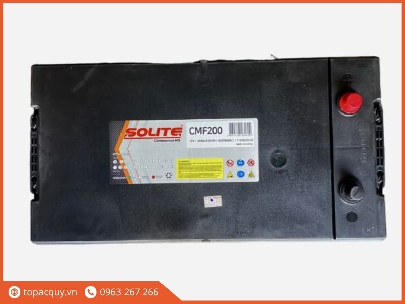 Thiết kế nắp bình ắc quy Solite CMF 200 kín khí tuyệt đối tích hợp mắt thần hiển thị tình trạng điện năng