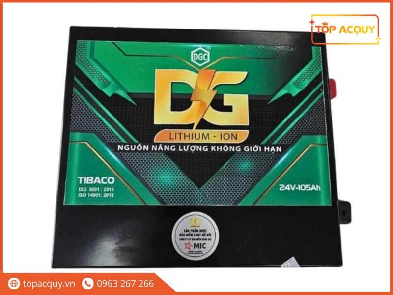 Mặt trước pin Lithium 24V 105Ah dán tem bảo hiểm Quân Đội MIC