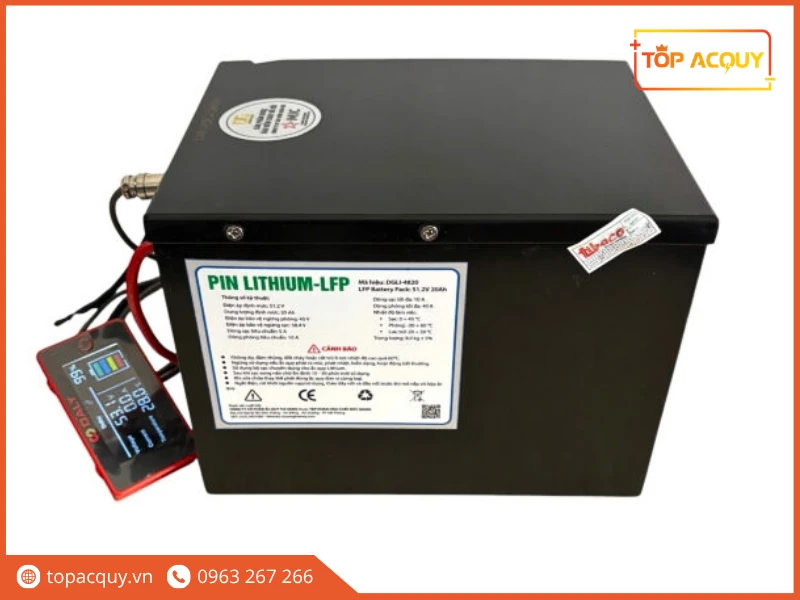 Đo kiểm điện áp thực tế 53.1V pin Lithium DGLI-4820 bằng máy Daly