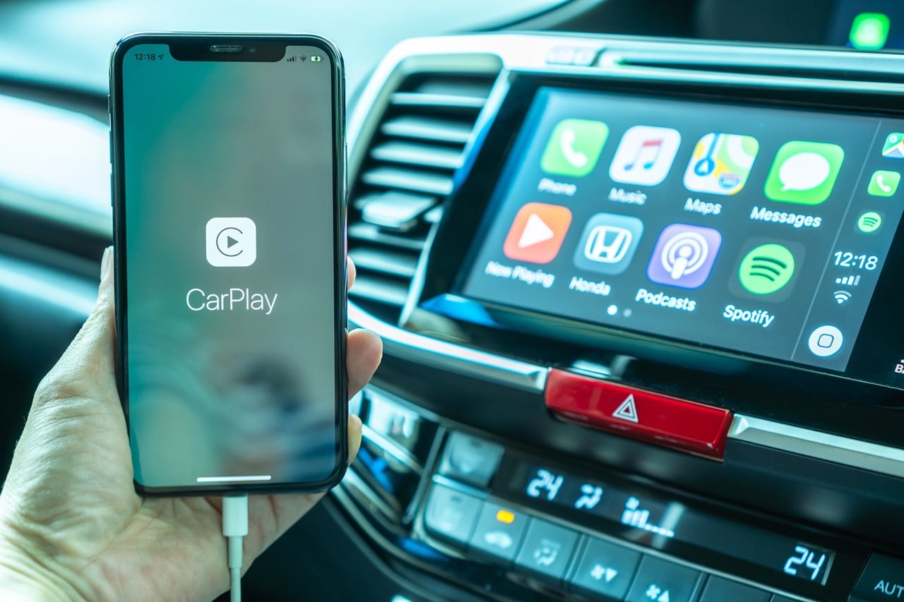Hướng dẫn toàn diện về Apple CarPlay: Tính năng và cách kết nối với xe ô tô