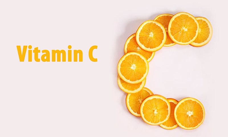 Thành phần trị thâm mụn đầu tiên: Vitamin C