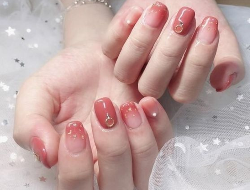 7 Gợi ý những mẫu sơn móng tay màu hồng thạch đẹp mắt Diễm Nails