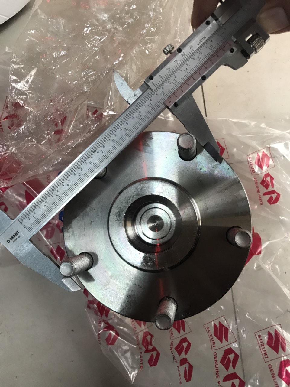 MAY Ơ TRƯỚC SUZUKI APV