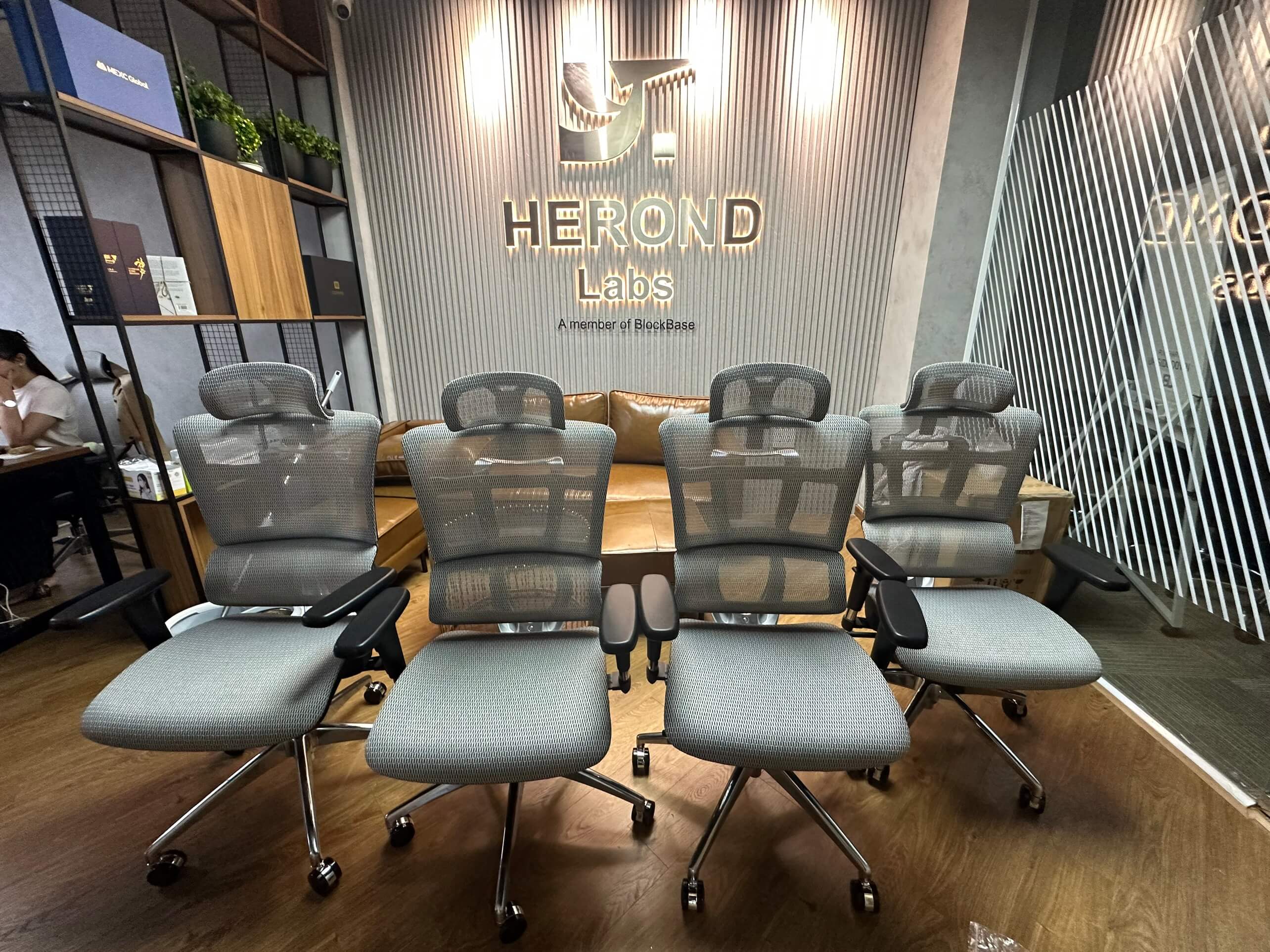 Ghế Công Thái Học Nova - Chắc Chắn, Bền Bỉ, Công Năng Vượt Trội