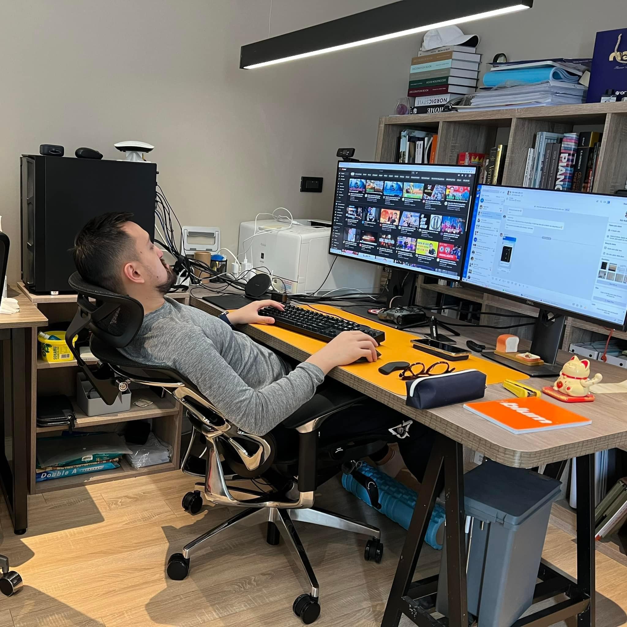 5 cách để làm cho một chiếc ghế văn phòng không thoải mái trở nên dễ chịu hơn