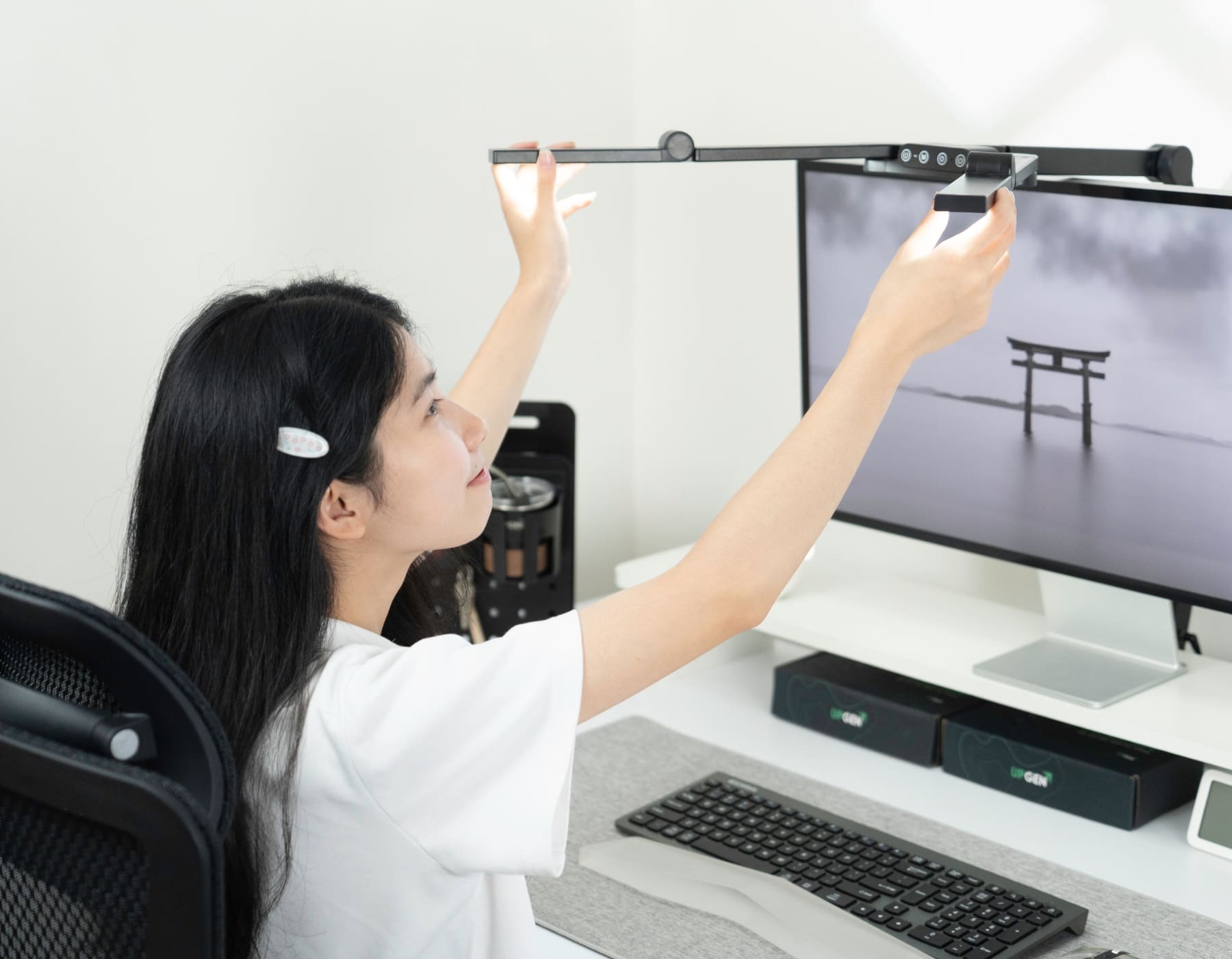 ẢNH MEDIA - Đèn bảo vệ mắt Upgen Libra