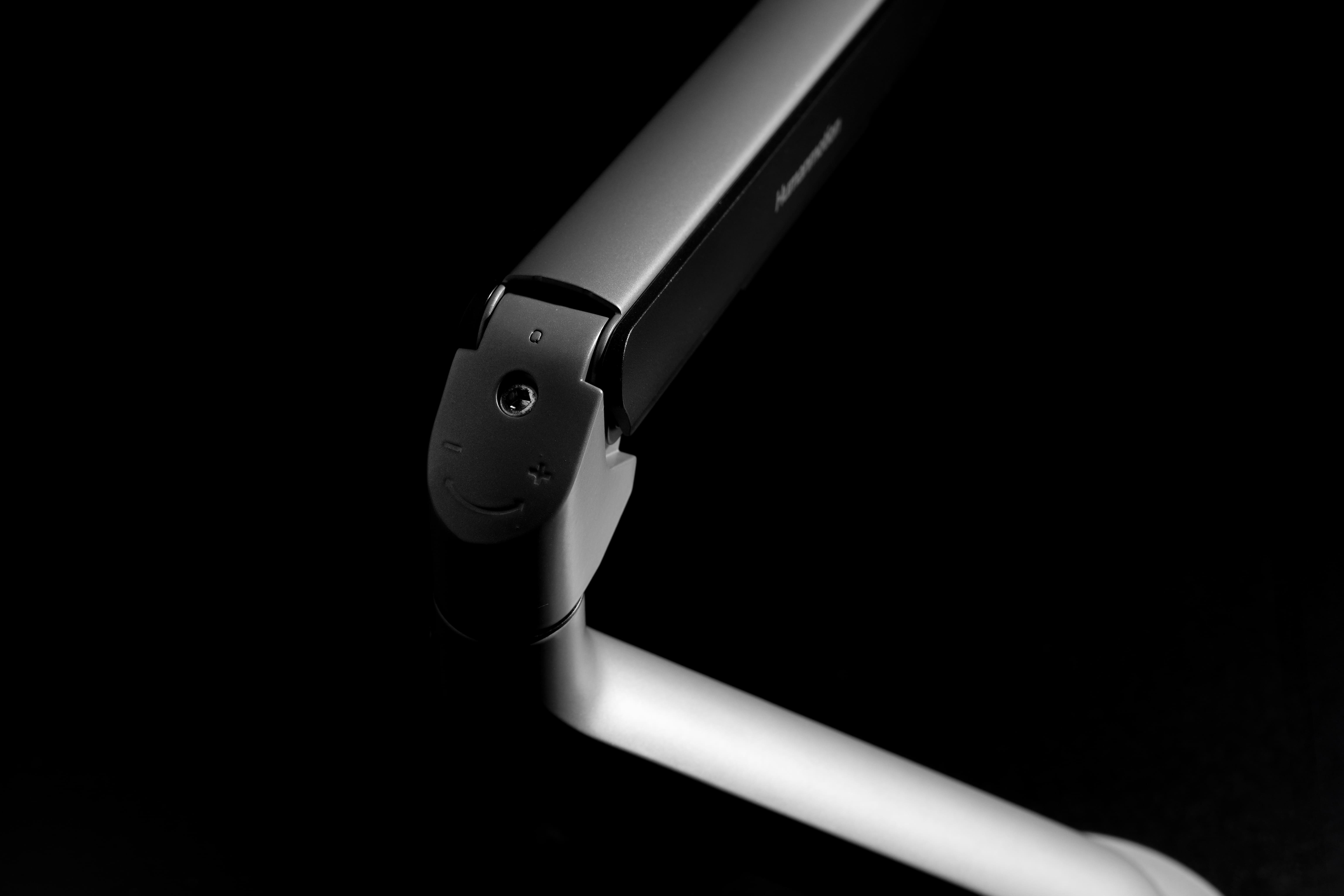 Giá đỡ màn hình Hyperwork Human Motion T6 Pro