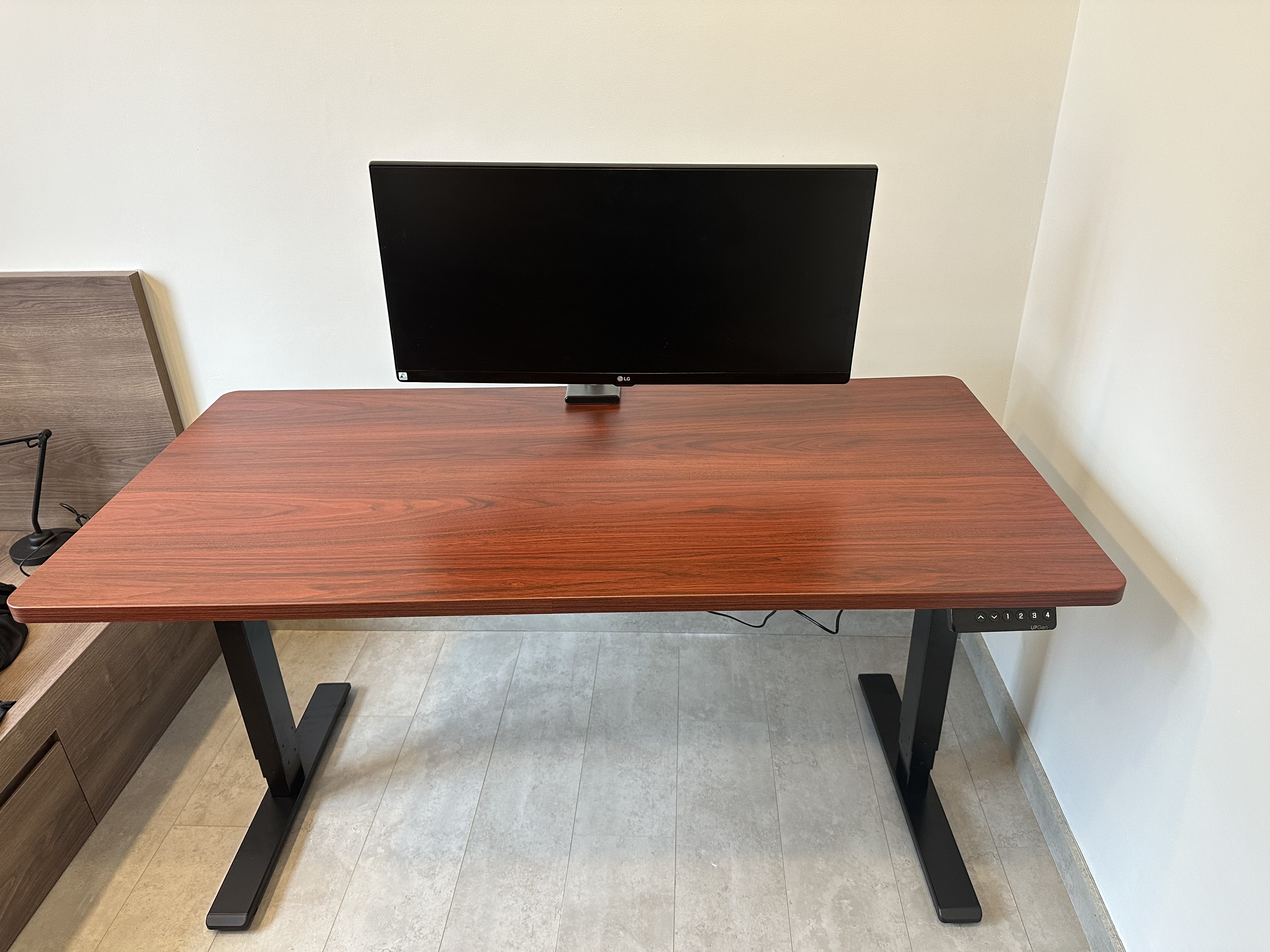 Dự án bàn E5 cùng công ty cổ phần May 10 