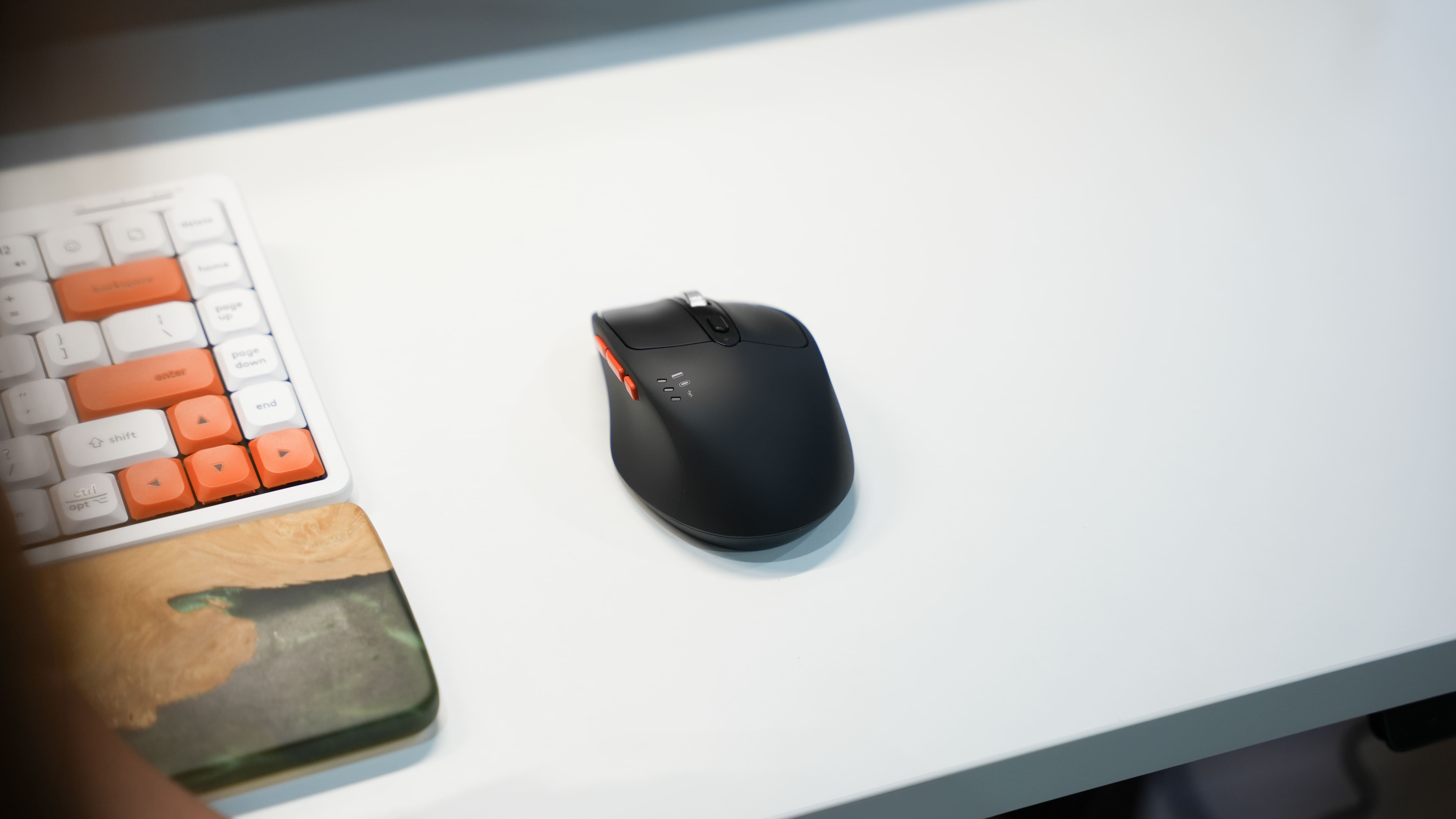 Chuột không dây HyperWork Silentium MS01