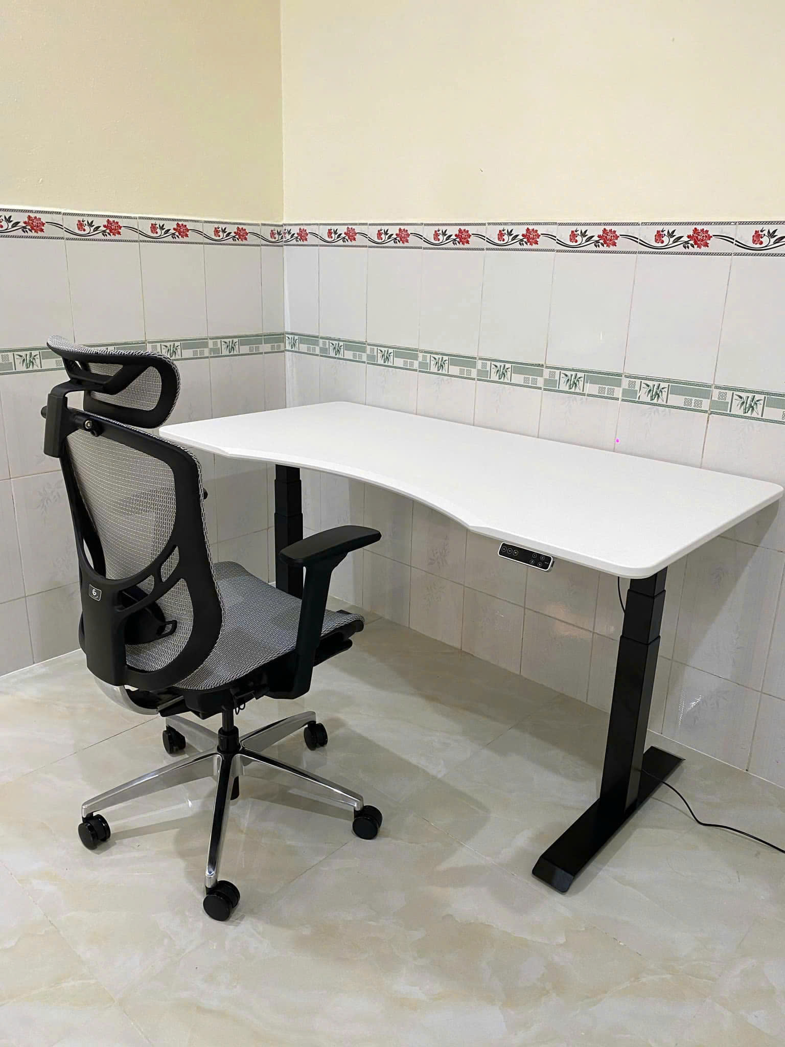 Bàn làm việc nâng hạ UPGen E7/ET223