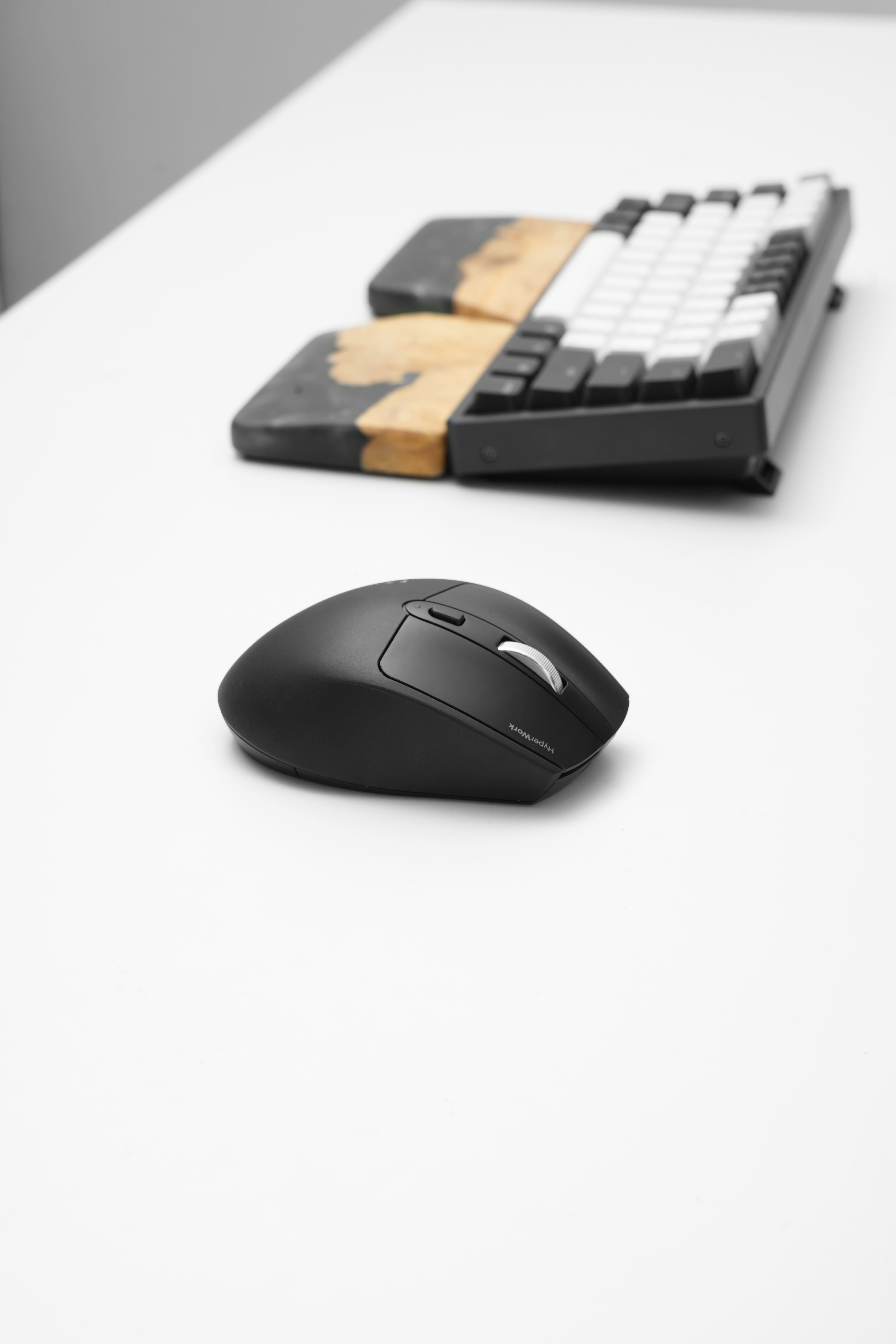 Chuột không dây HyperWork Silentium MS01