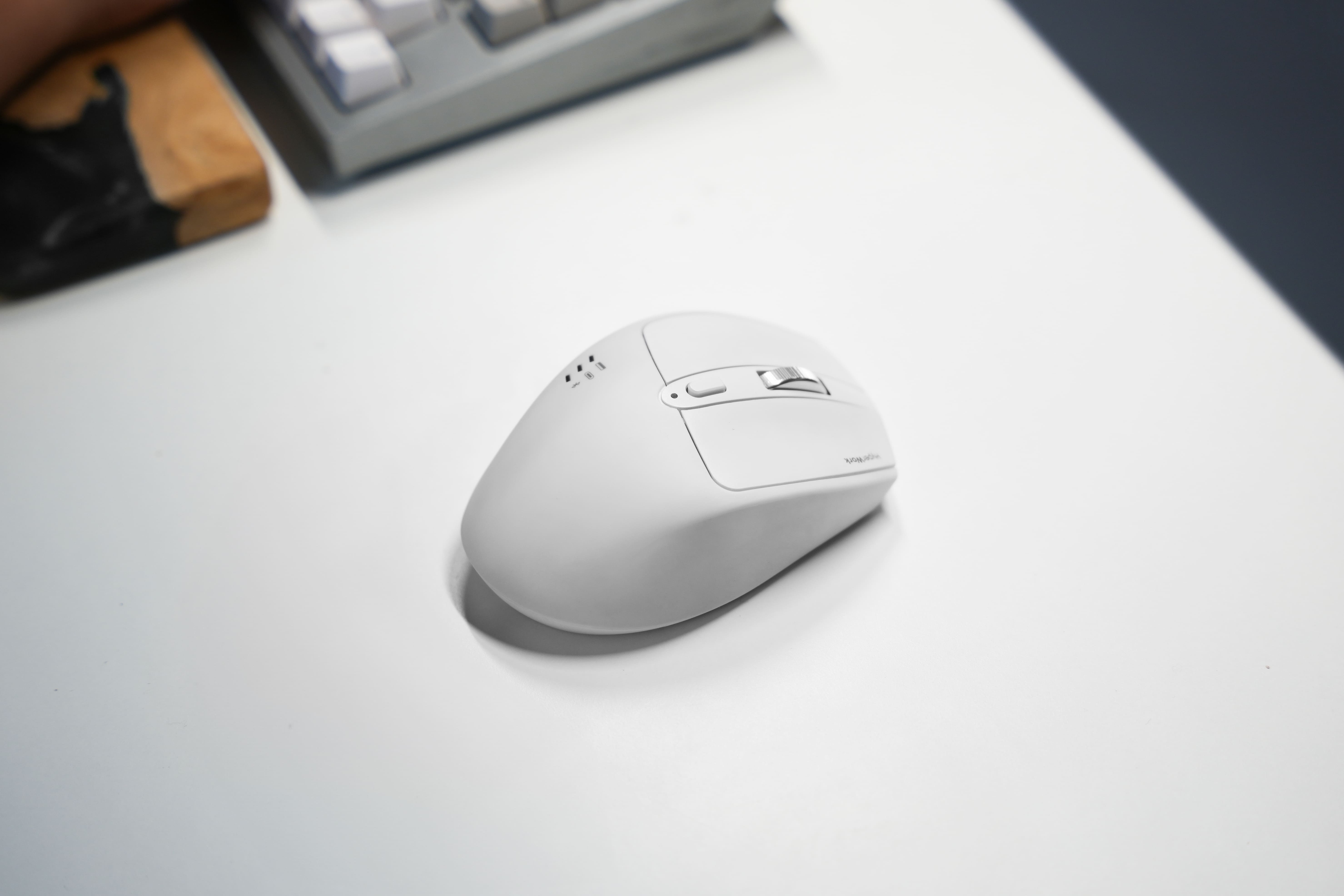 Chuột không dây HyperWork Silentium MS01