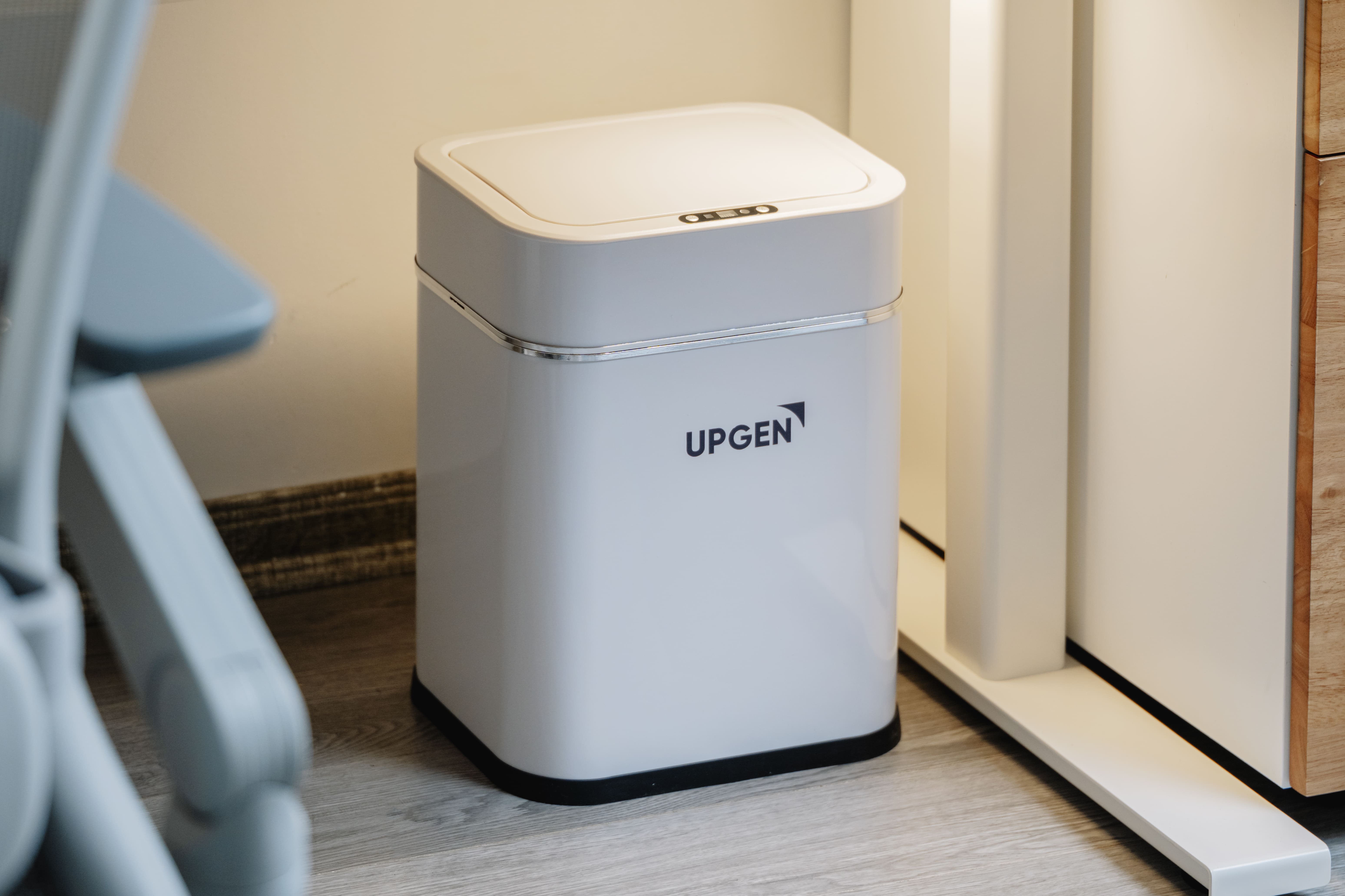 Thùng Rác Thông Minh - Upgen Smart Bin