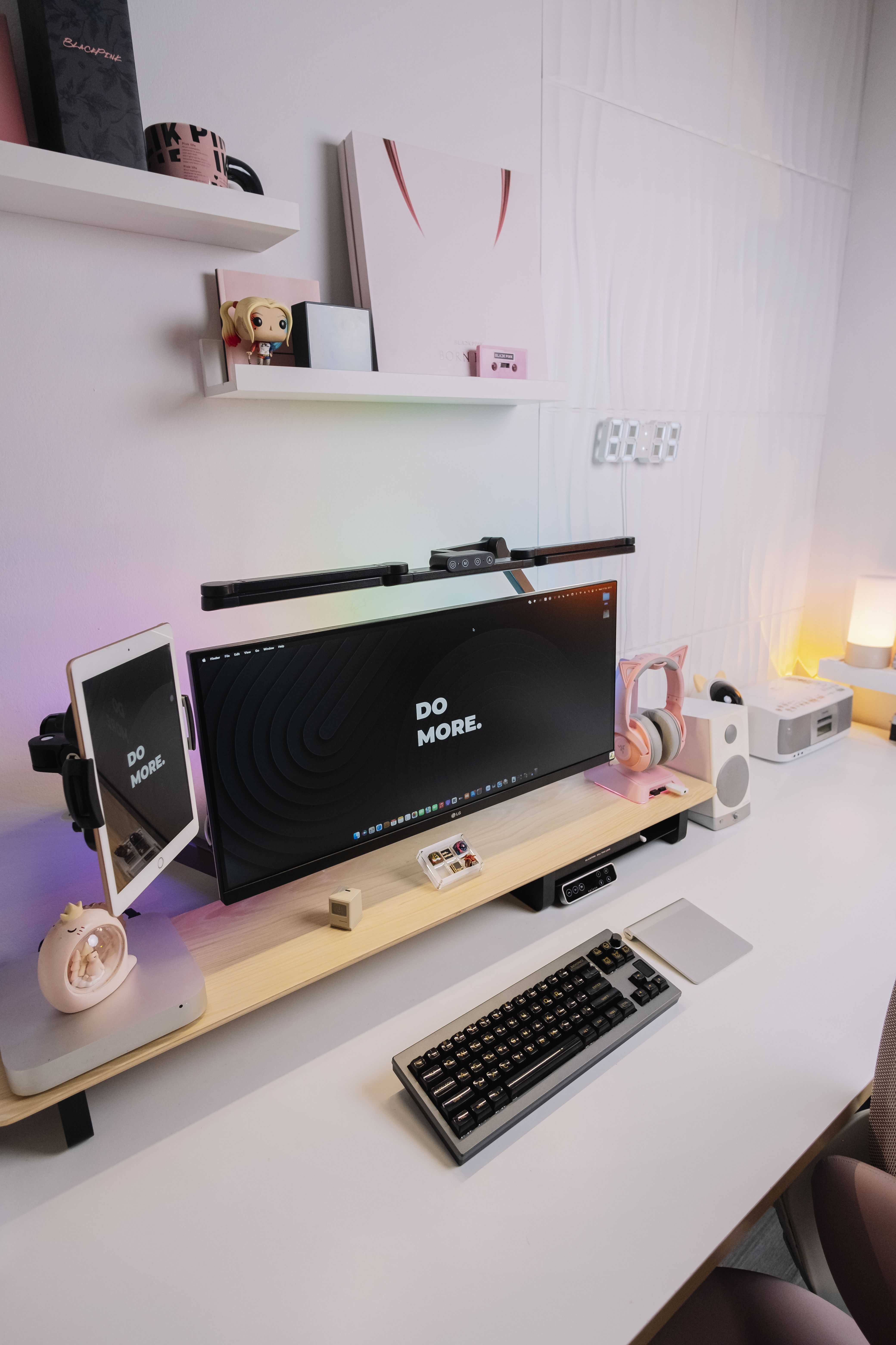 Đèn bàn UPGen Scorpio - Đèn Bọ Cạp UPGen