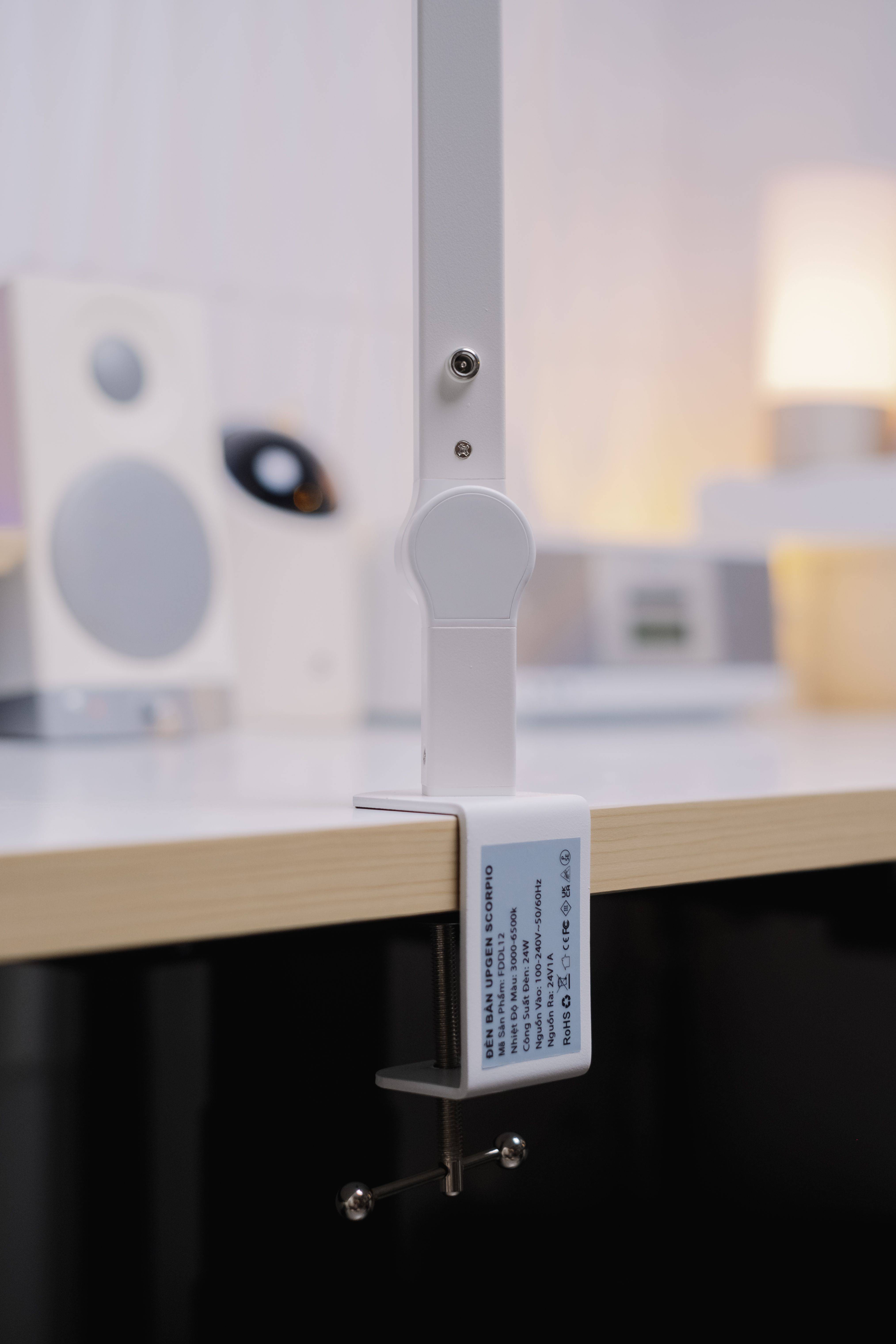 Đèn bàn UPGen Scorpio - Đèn Bọ Cạp UPGen