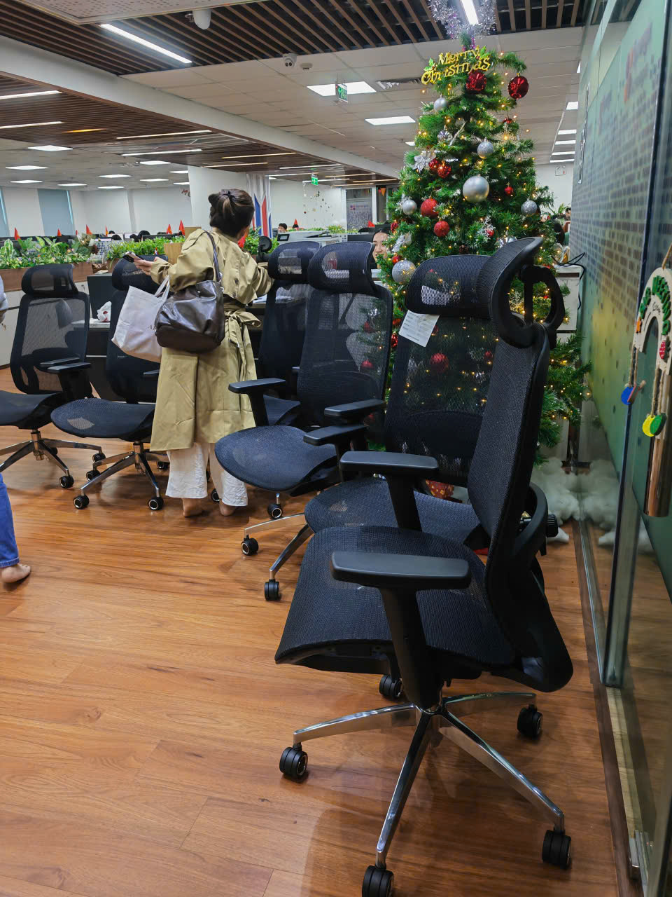 Dự Án Ghế Công Thái Học Upgen Lumix – Vietnam Synergix Technologies Company Limited