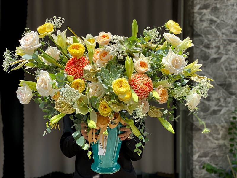 Cách chọn lẵng hoa đẹp phù hợp với các dịp đặc biệt