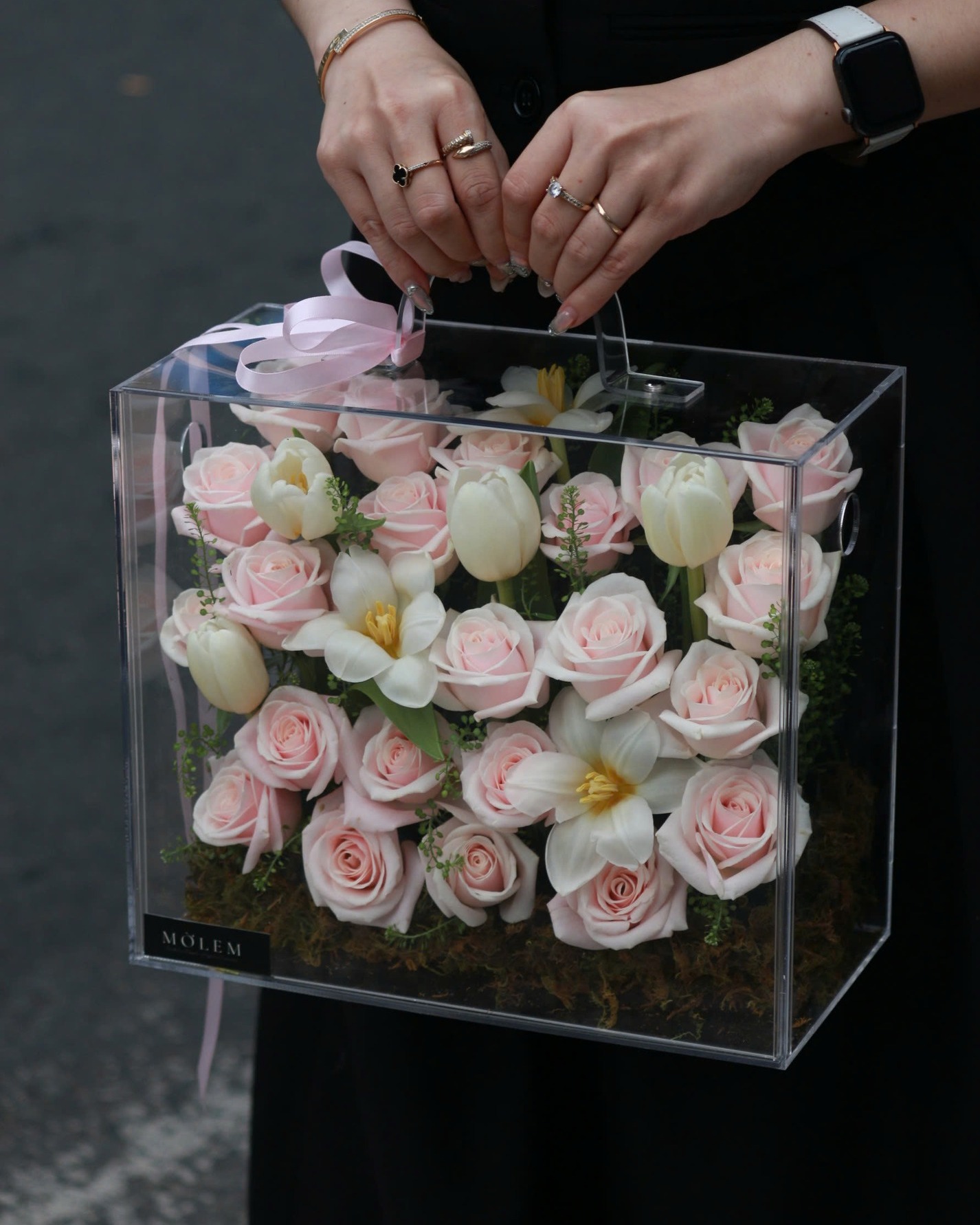 Hộp mica cắm hoa cao cấp Florist Space | Mica Đài Loan 2.8mm trong suốt