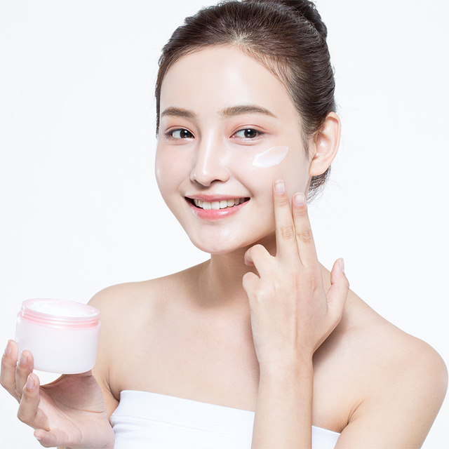 nâng tone da trắng hồng