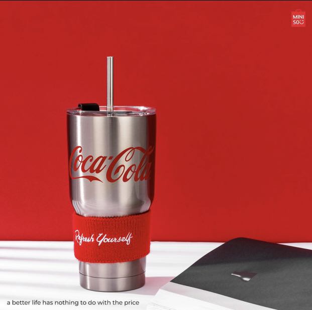 Bình nước inox có ống hút Coca Cola 850ml Miniso