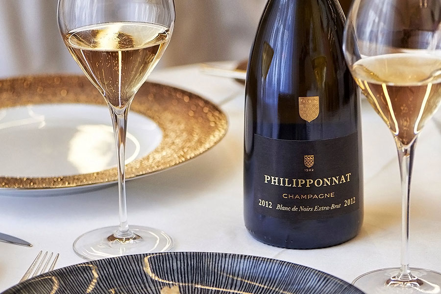 Khám Phá Sự Tinh Tế: Champagne Philipponnat Blanc De Noirs Extra-Brut