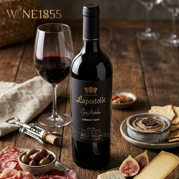 Thưởng thức Lapostolle Cuvée Alexandre Cabernet Franc cùng ẩm thực