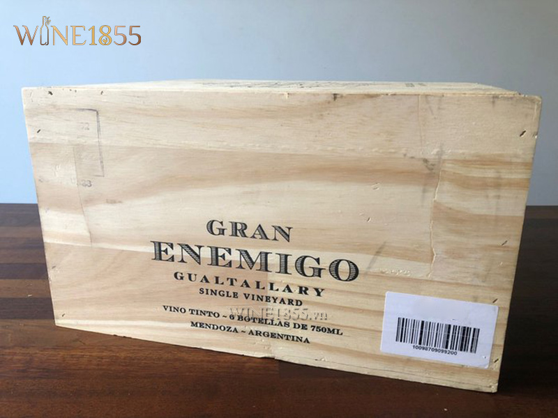 Thùng gỗ nguyên cấn 6 chai rượu vang Gran Enemigo Gualtallary Mendoza Argentina.