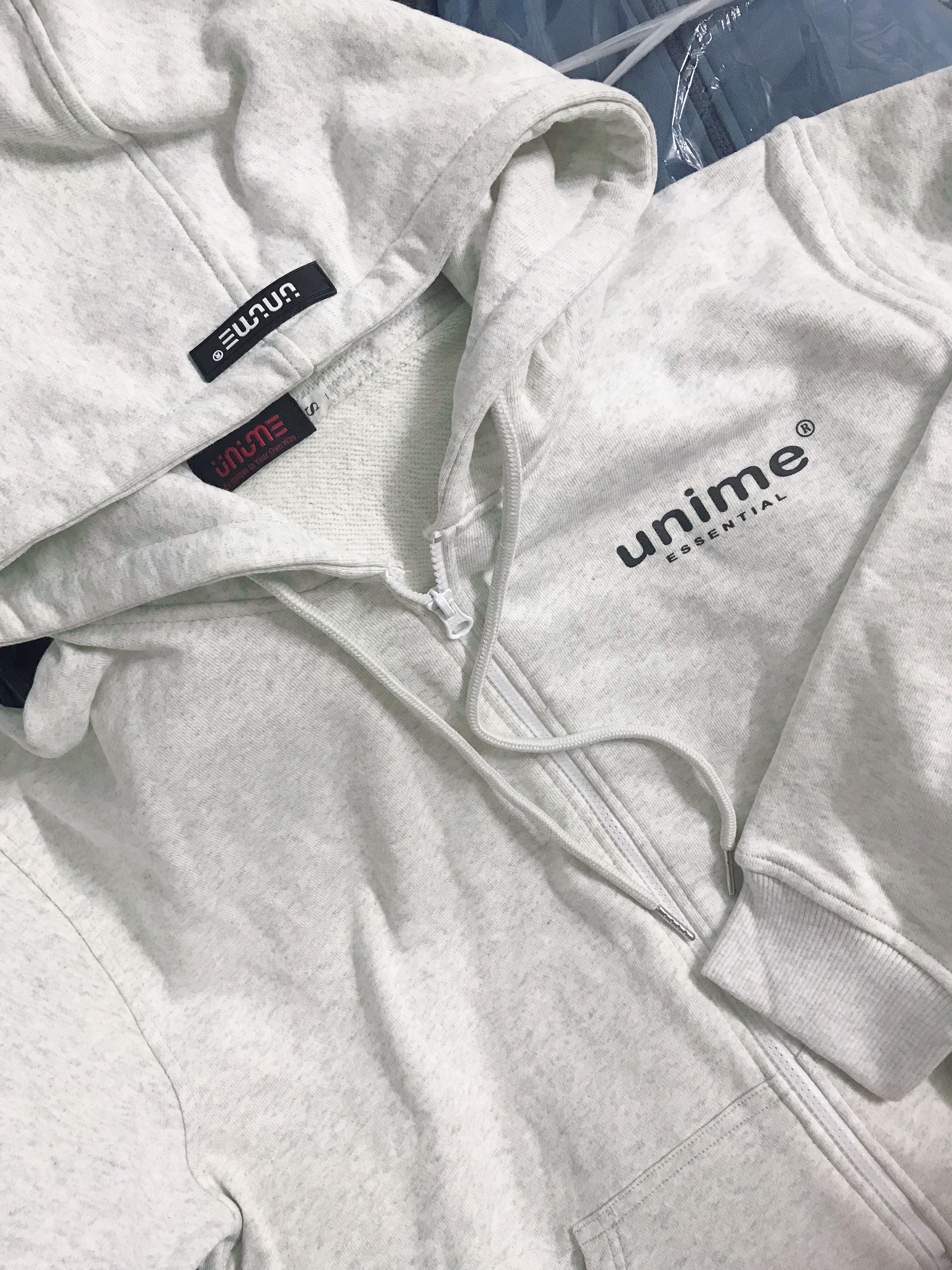 ÁO KHOÁC NAM/NỮ HOODIE ZIP UNIME BASIC ESSENTIAL - XÁM TRẮNG
