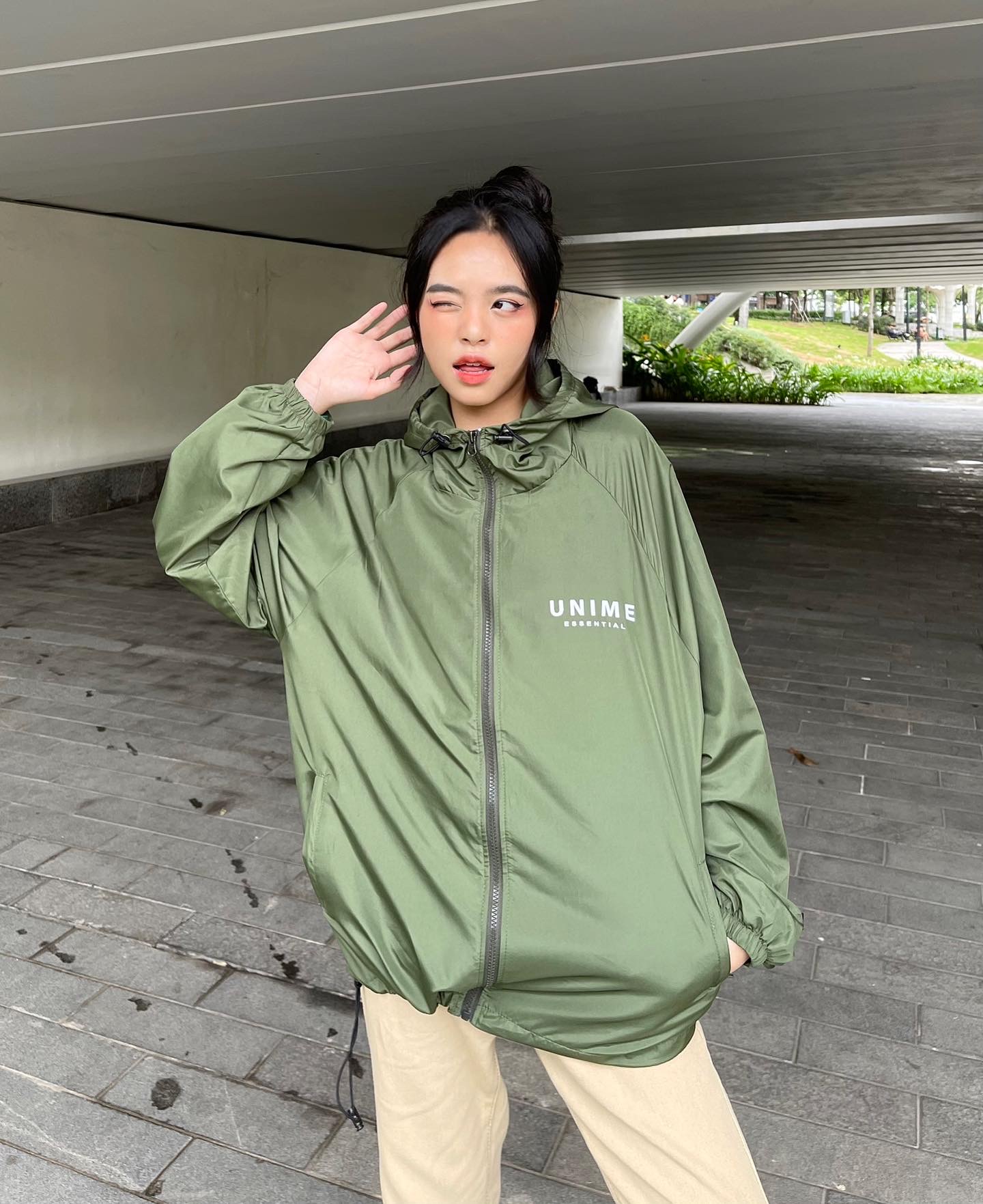 ÁO KHOÁC DÙ 2 LỚP UNIME ESSENTIAL UTILITY - XANH RÊU