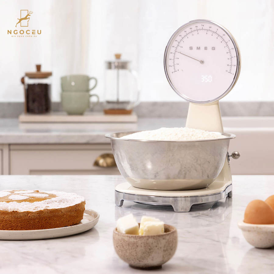 Cân đồng hồ và điện tử Smeg KSF01CRWW